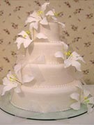 lilies-wedding-cake