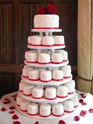 red-satin-mini-cakes
