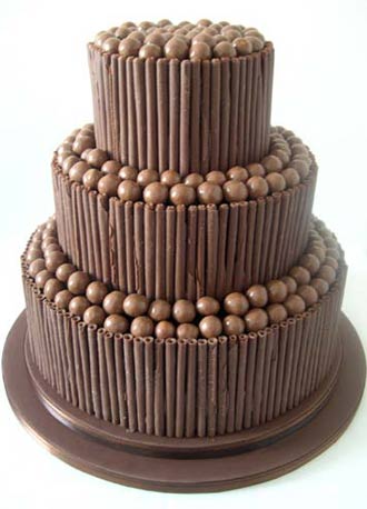buttercream-chocolate-wedding-cake