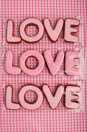 love-letters-wedding-cookies